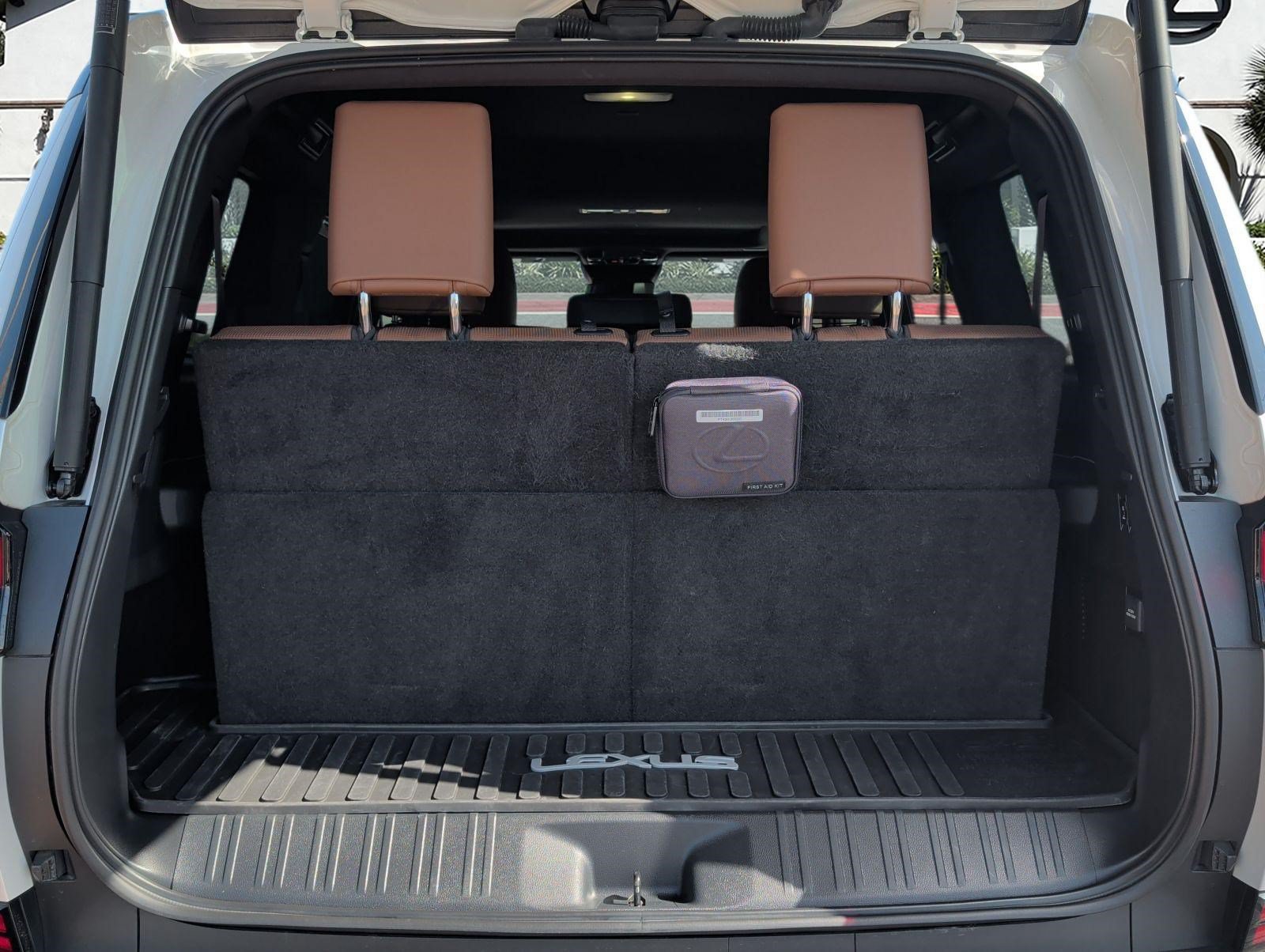 Certified 2024 Lexus GX 550 w/ Accessory Package (Z1) AWD/4WD image 28