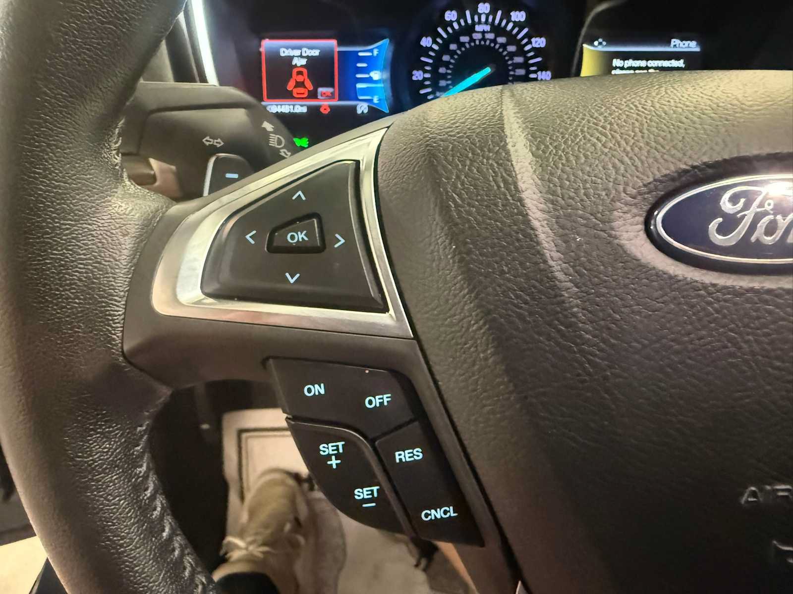 Used 2018 Ford Fusion SE w/ Fusion SE Technology Package FWD image 29