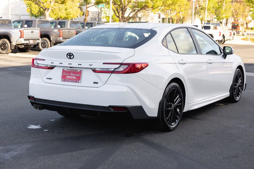 Used 2026 Toyota Camry SE w/ Convenience Package FWD image 5