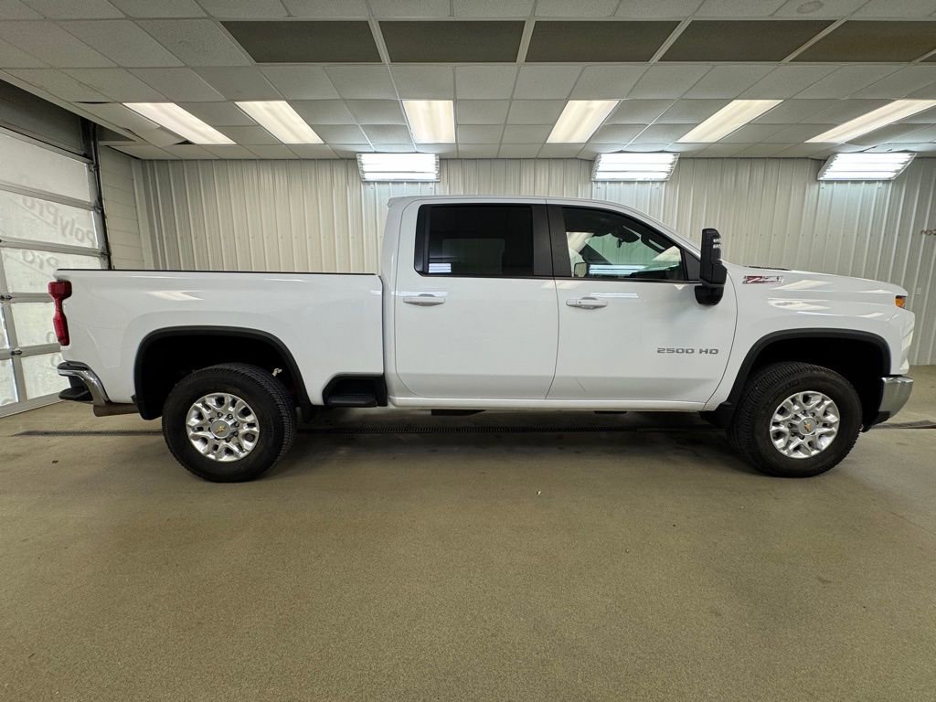 Used 2025 Chevrolet Silverado 2500 LT image 5