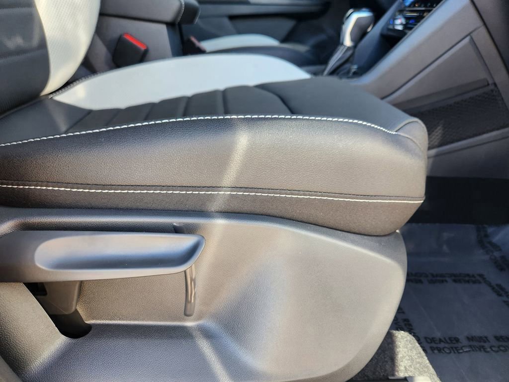 New 2026 Volkswagen Taos SEL image 20