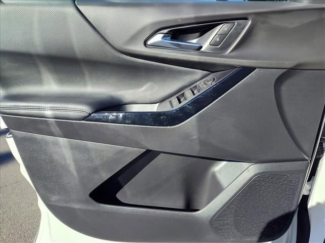 New 2026 Chevrolet Equinox LT w/ Midnight Edition image 10