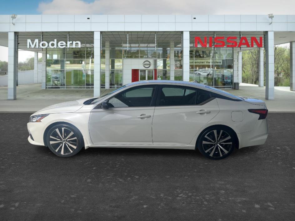 Used 2019 Nissan Altima 2.5 SR image 2