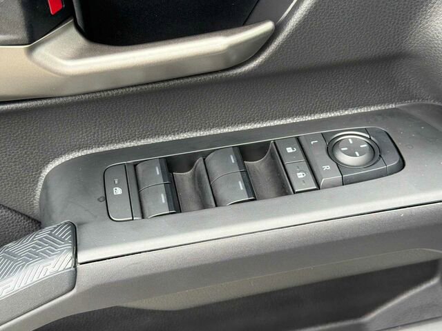 Used 2024 Toyota Tacoma TRD Sport AWD/4WD image 14