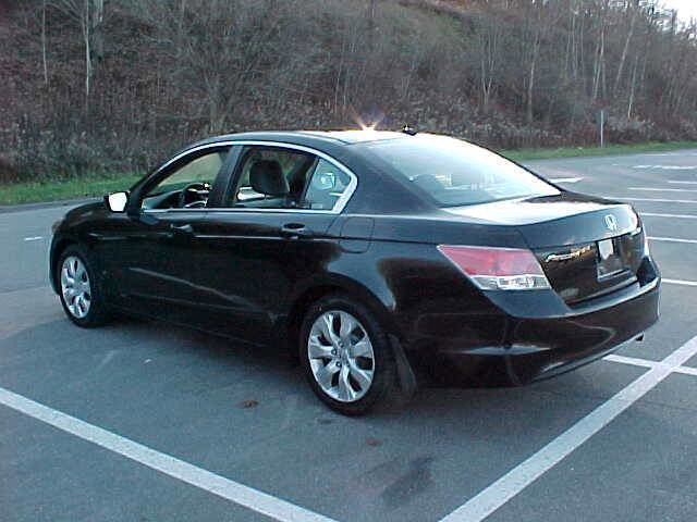 Used 2010 Honda Accord EX-L image 26