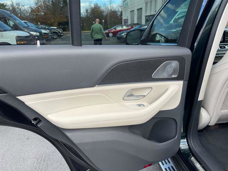 Used 2020 Mercedes-Benz GLE 350 4MATIC w/ Premium Package image 42