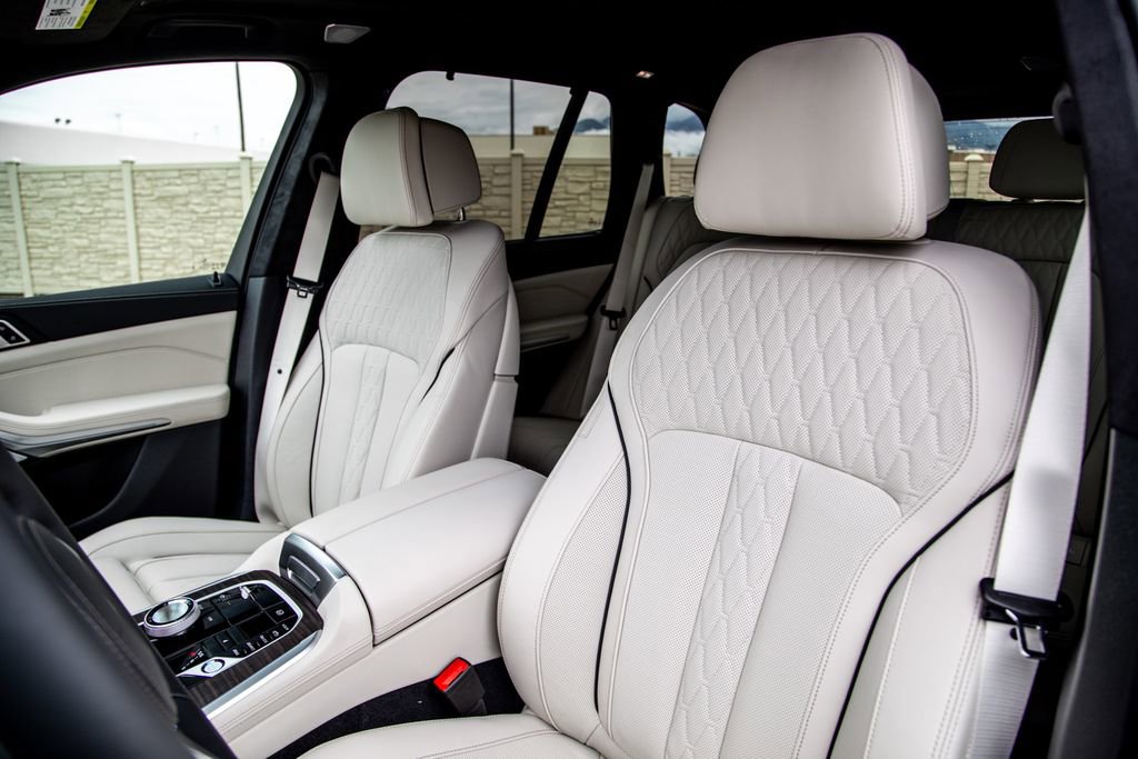 New 2026 BMW X5 M60i AWD/4WD image 20