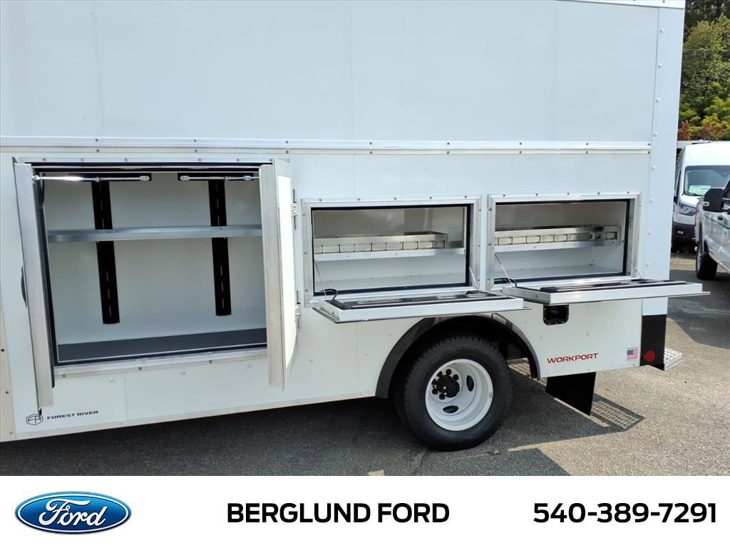 New 2026 Ford E-350 and Econoline 350 Super Duty w/ Driver's Safety Package RWD image 11