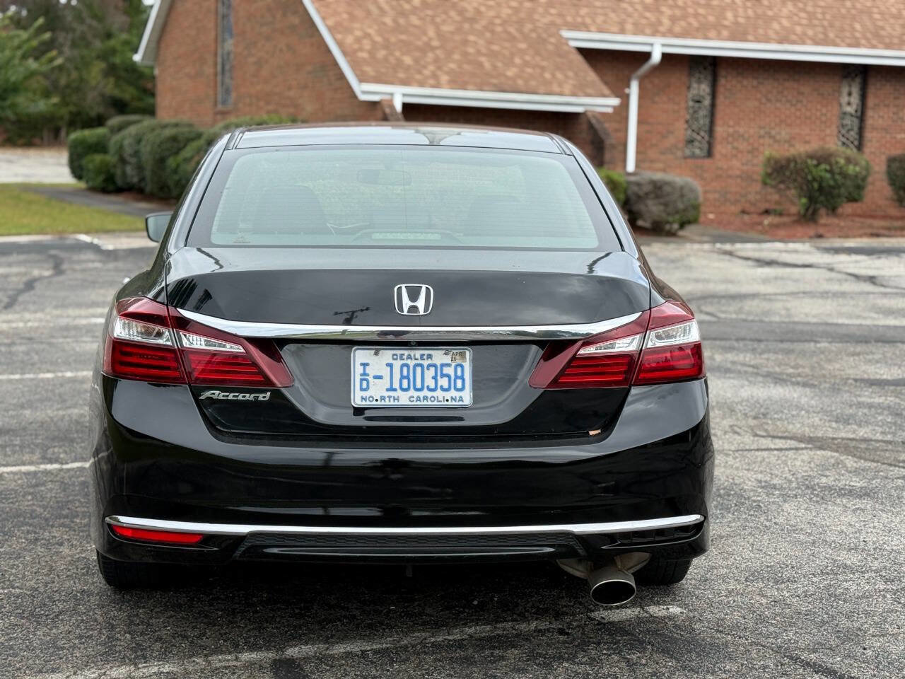 Used 2016 Honda Accord LX image 5