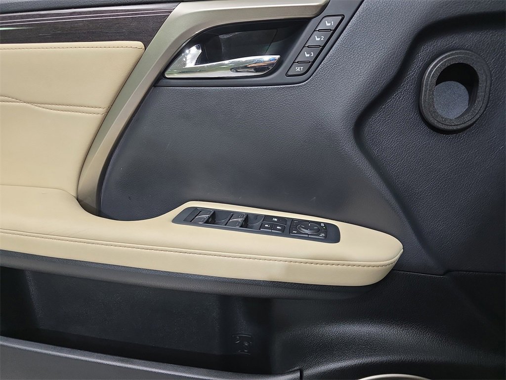 Used 2022 Lexus RX 450hL Luxury image 27