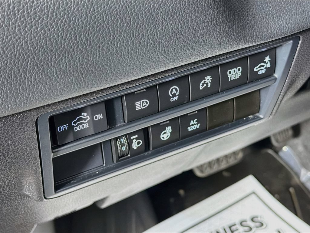 Used 2024 Toyota Tundra Limited AWD/4WD image 10