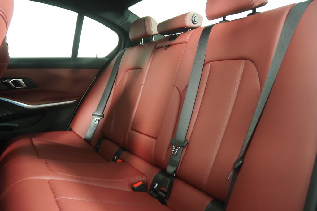 Used 2026 BMW M340i Sedan w/ Premium Package RWD image 15