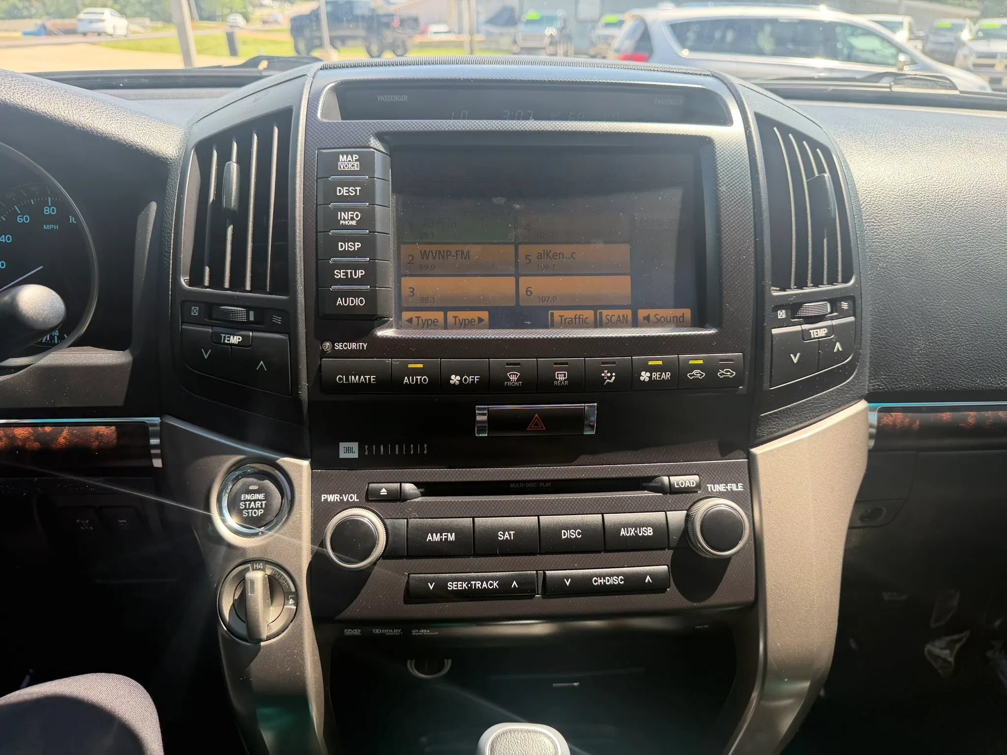 Used 2011 Toyota Land Cruiser w/ Upgrade Pkg AWD/4WD image 24