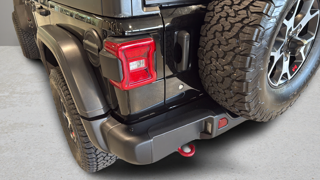 Used 2019 Jeep Wrangler Unlimited Rubicon w/ Steel Bumper Group AWD/4WD image 13