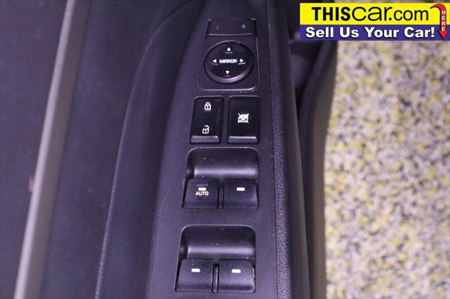 Used 2020 Hyundai Elantra Limited w/ Cargo Package (C1) FWD image 30