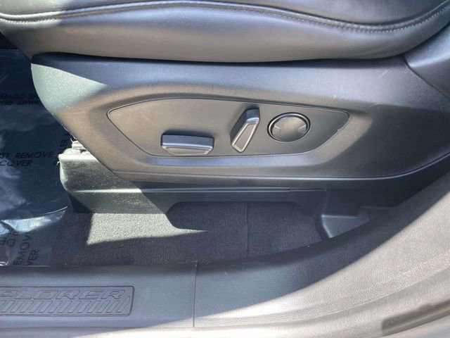 Certified 2023 Ford Explorer XLT w/ Equipment Group 202A AWD/4WD image 10