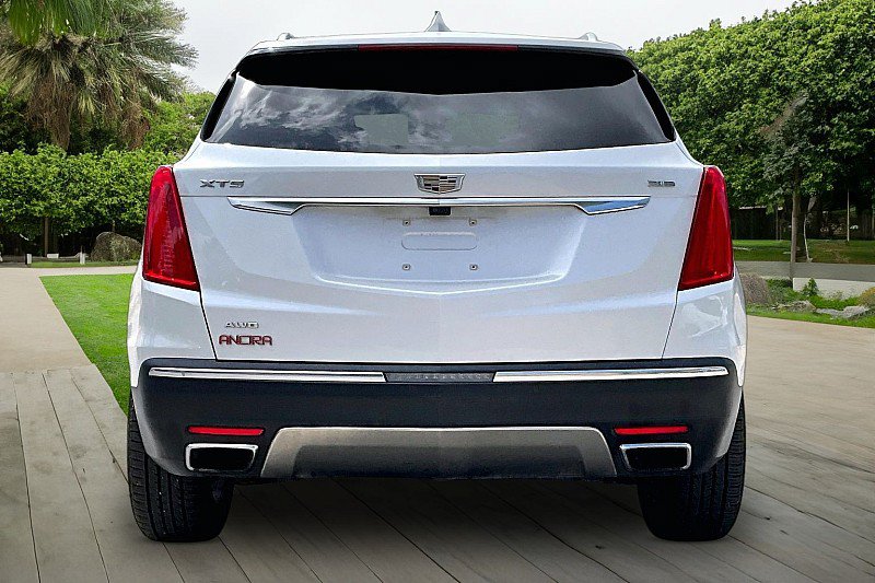 Used 2019 Cadillac XT5 Platinum AWD/4WD image 3