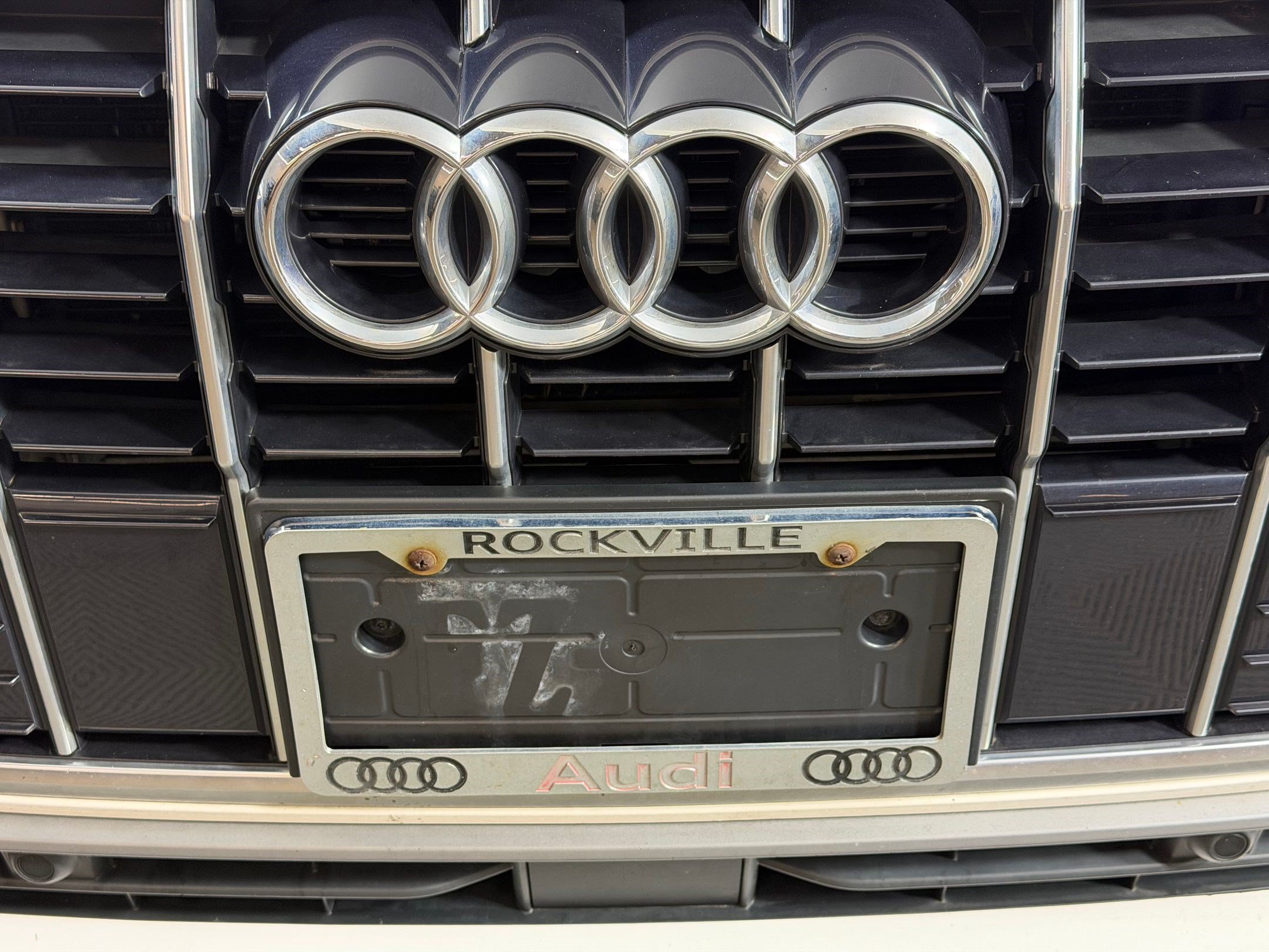 Used 2020 Audi Q3 2.0T Premium w/ Convenience Package AWD/4WD image 28