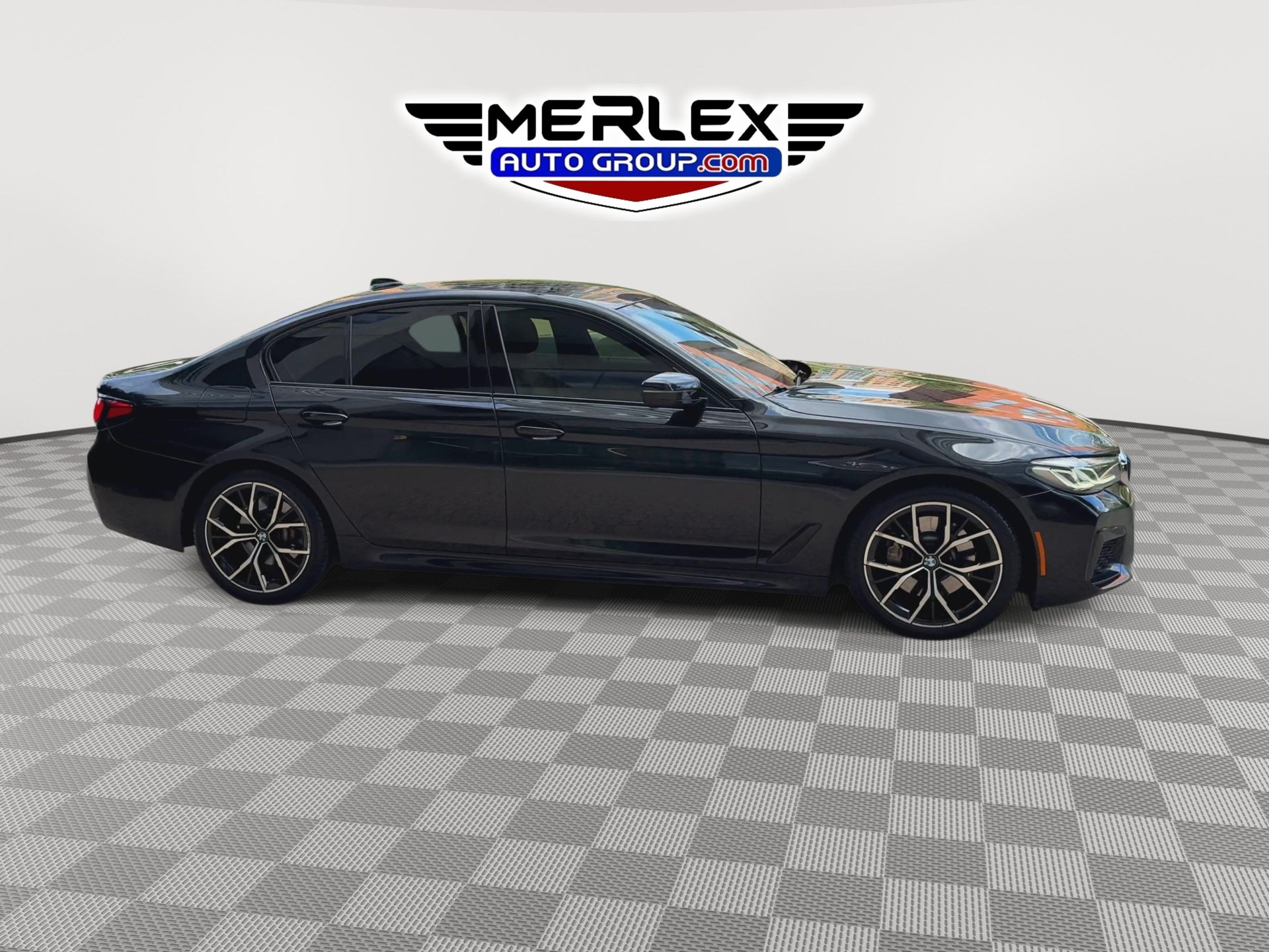 Used 2021 BMW 530i RWD image 9