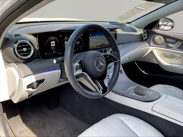 Used 2022 Mercedes-Benz E 350 Sedan w/ Driver Assistance Package image 19