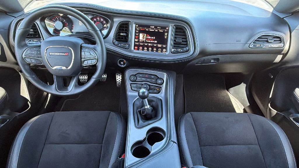Used 2023 Dodge Challenger R/T w/ Plus Package image 26