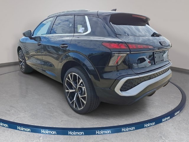 New 2026 Audi Q3 quattro 2.0T AWD/4WD image 2