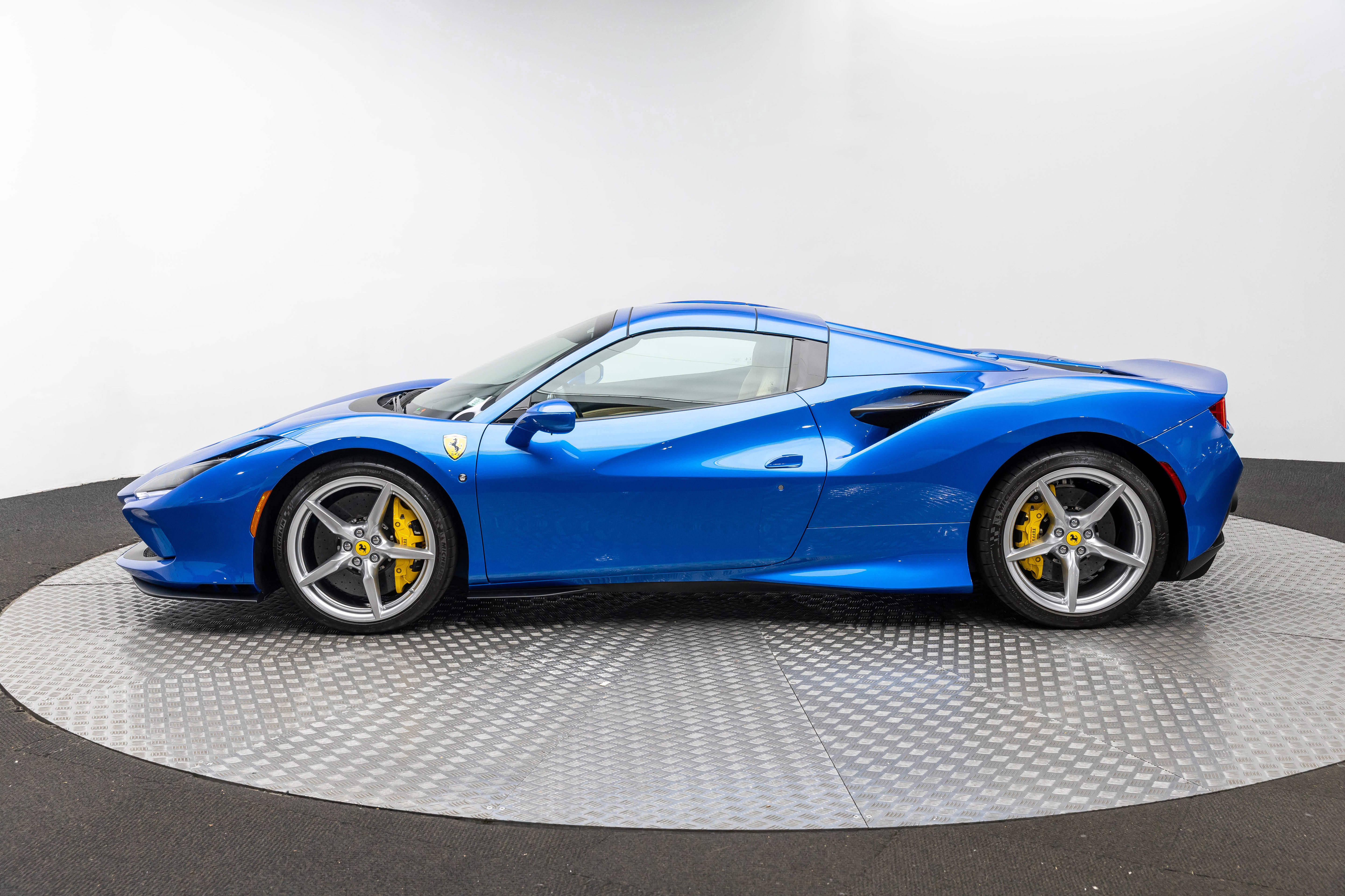 Certified 2023 Ferrari F8 Tributo RWD image 68