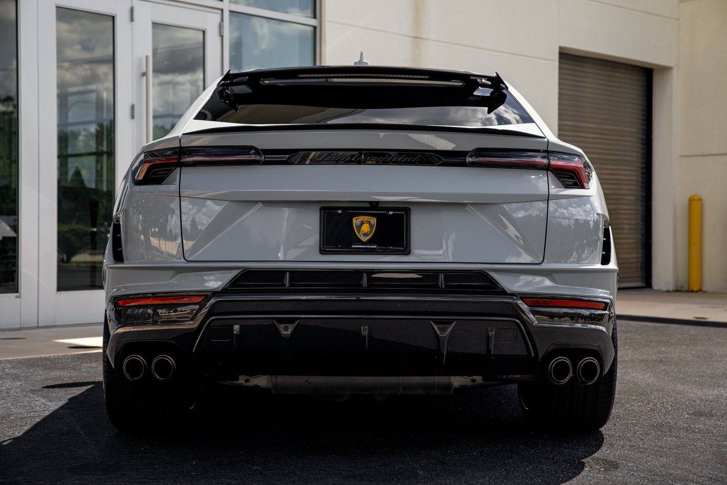 Used 2024 Lamborghini Urus Performante AWD/4WD image 11