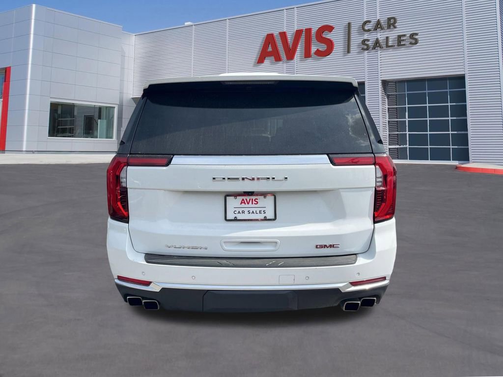 Used 2025 GMC Yukon XL Denali image 7