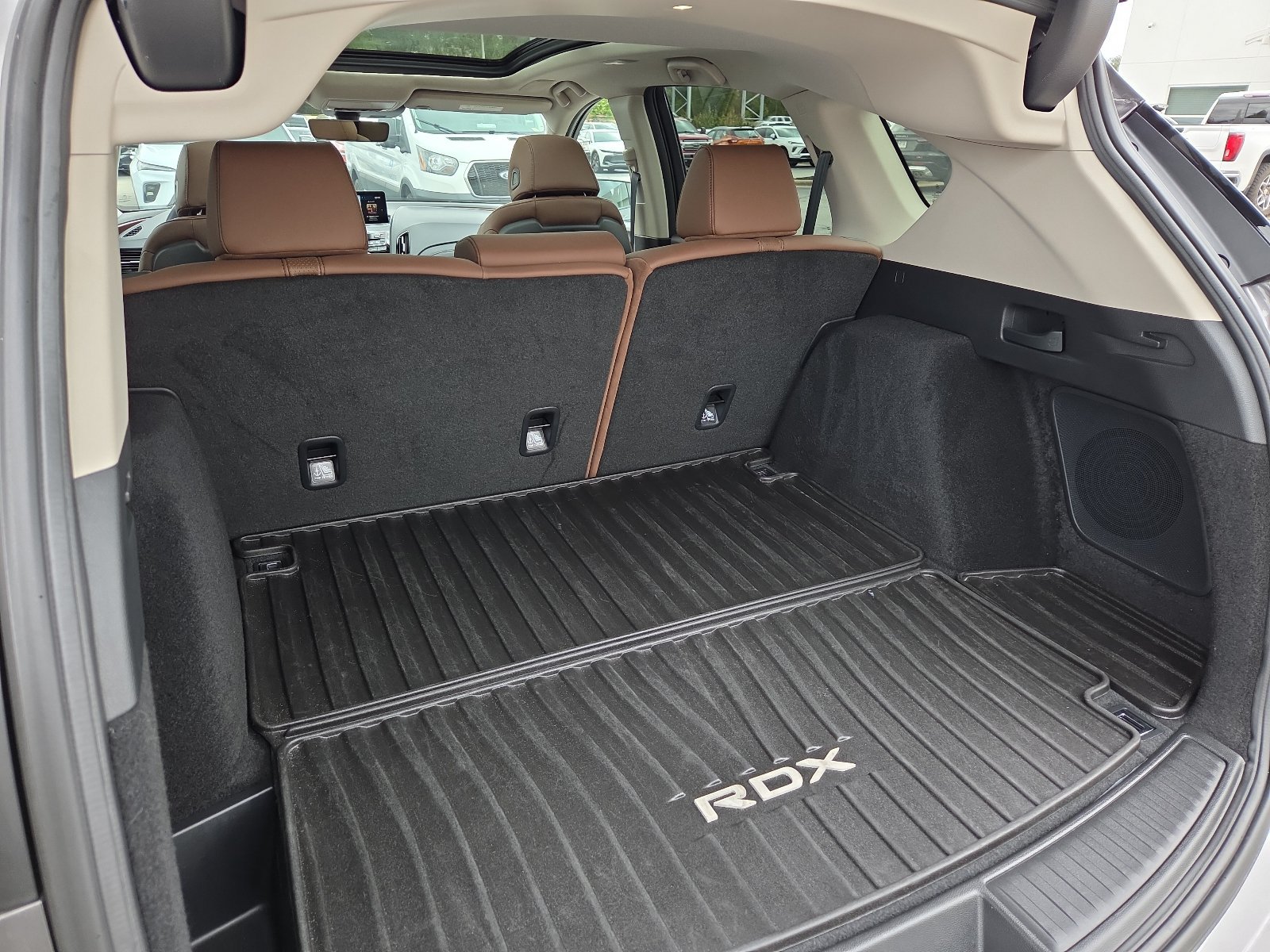 Used 2023 Acura RDX w/ Technology Package FWD image 18