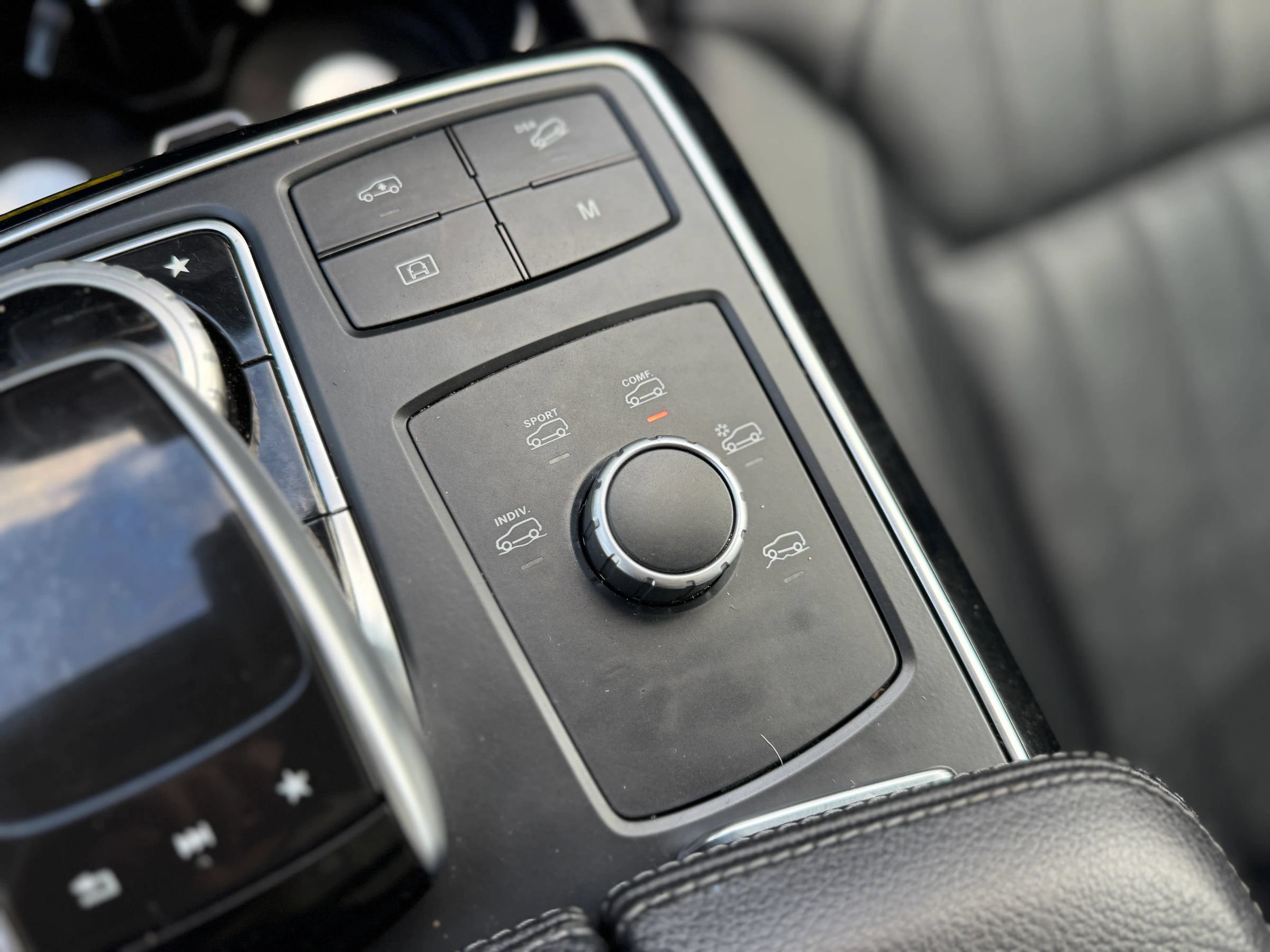 Used 2019 Mercedes-Benz GLS 450 4MATIC image 30
