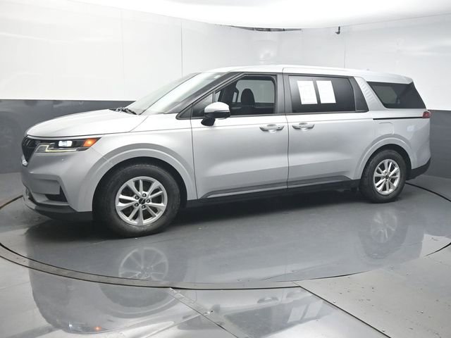 Used 2022 Kia Carnival LX FWD image 4