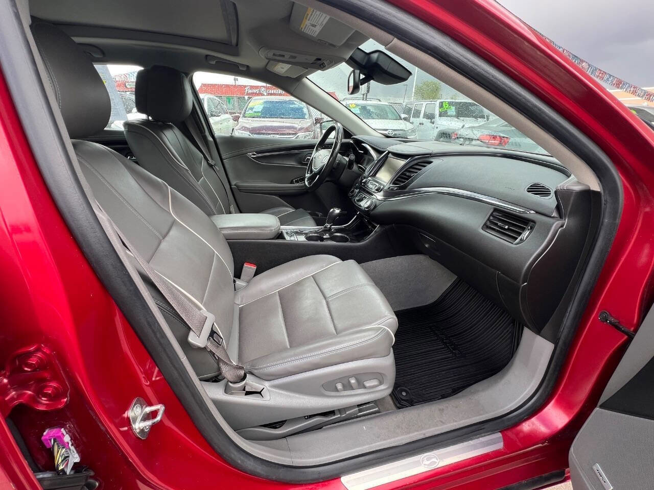 Used 2014 Chevrolet Impala LTZ FWD image 12