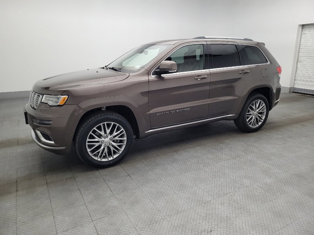 Used 2018 Jeep Grand Cherokee Summit w/ Platinum Series Group image 2