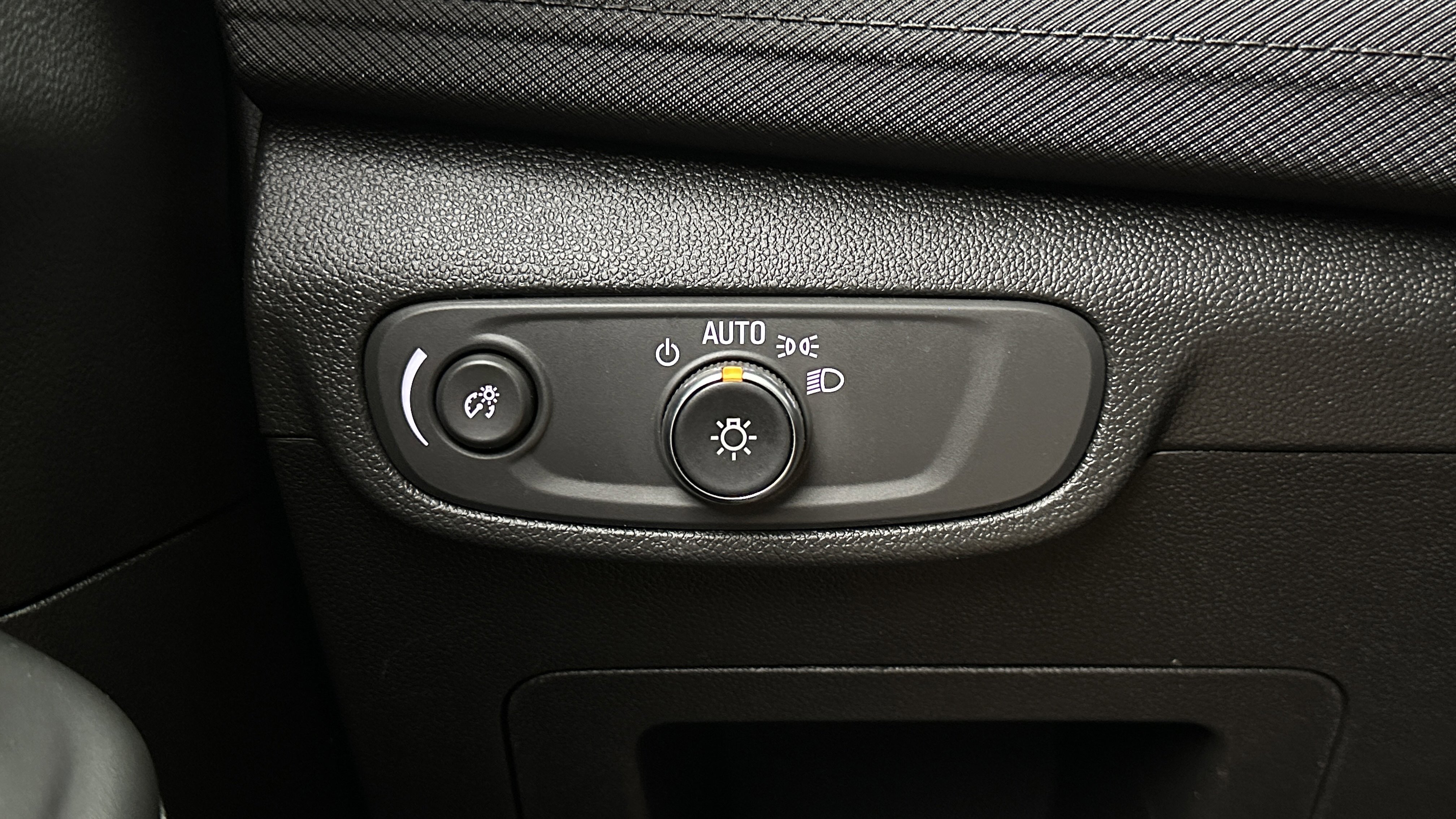 Used 2025 Chevrolet TrailBlazer LT image 18