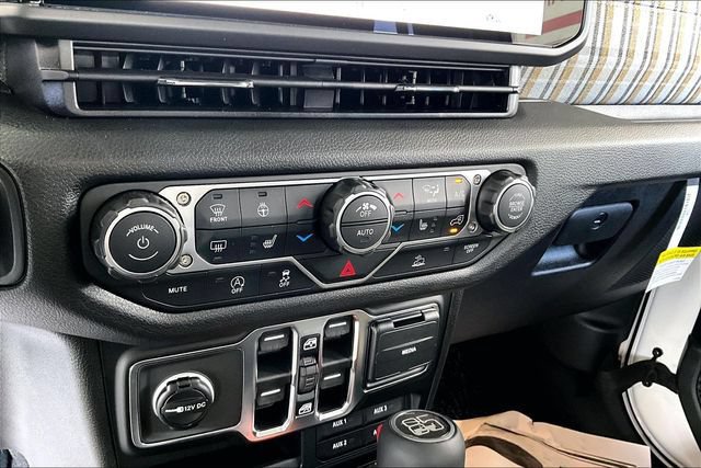 New 2026 Jeep Gladiator Sport AWD/4WD image 15