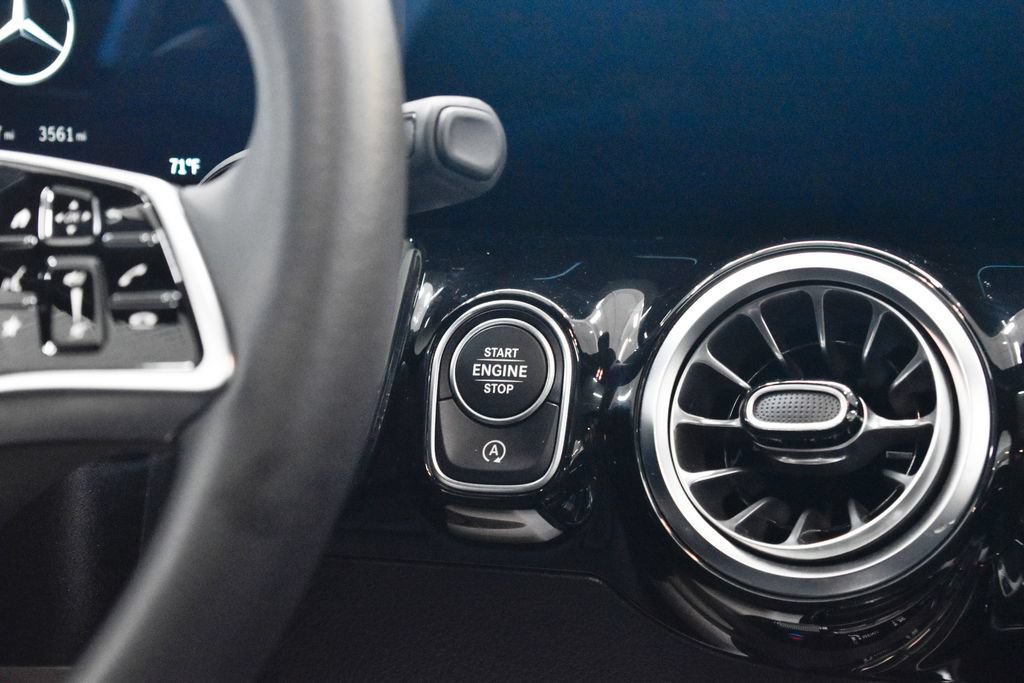 Certified 2026 Mercedes-Benz GLA 250 4MATIC image 21