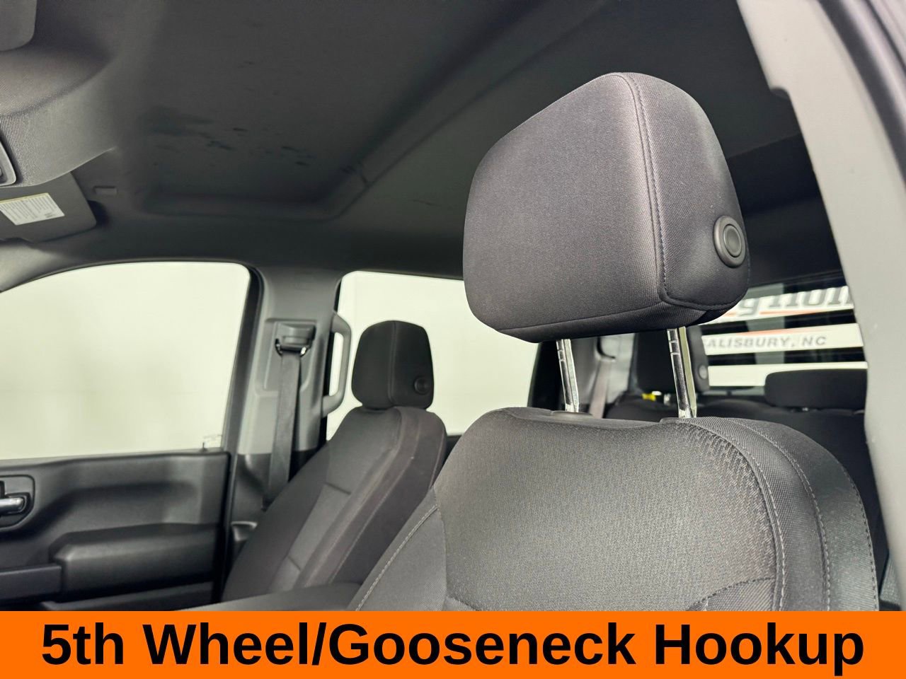 Used 2025 Chevrolet Silverado 3500 W/T image 11