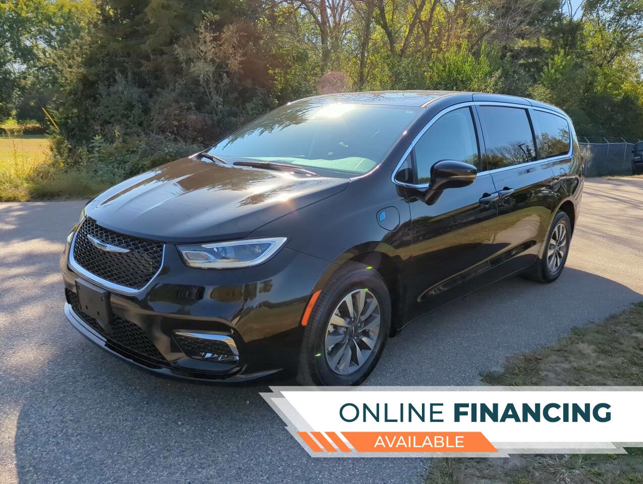 Used 2024 Chrysler Pacifica Limited