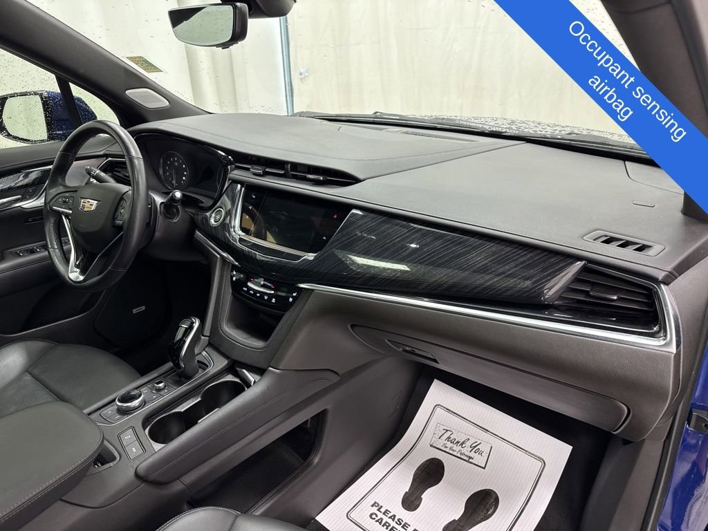 Used 2023 Cadillac XT6 Premium Luxury image 10