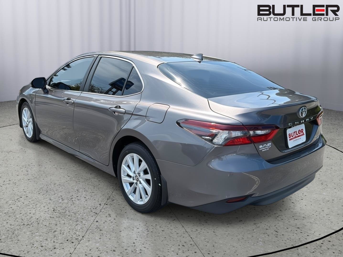 Used 2024 Toyota Camry LE FWD image 6