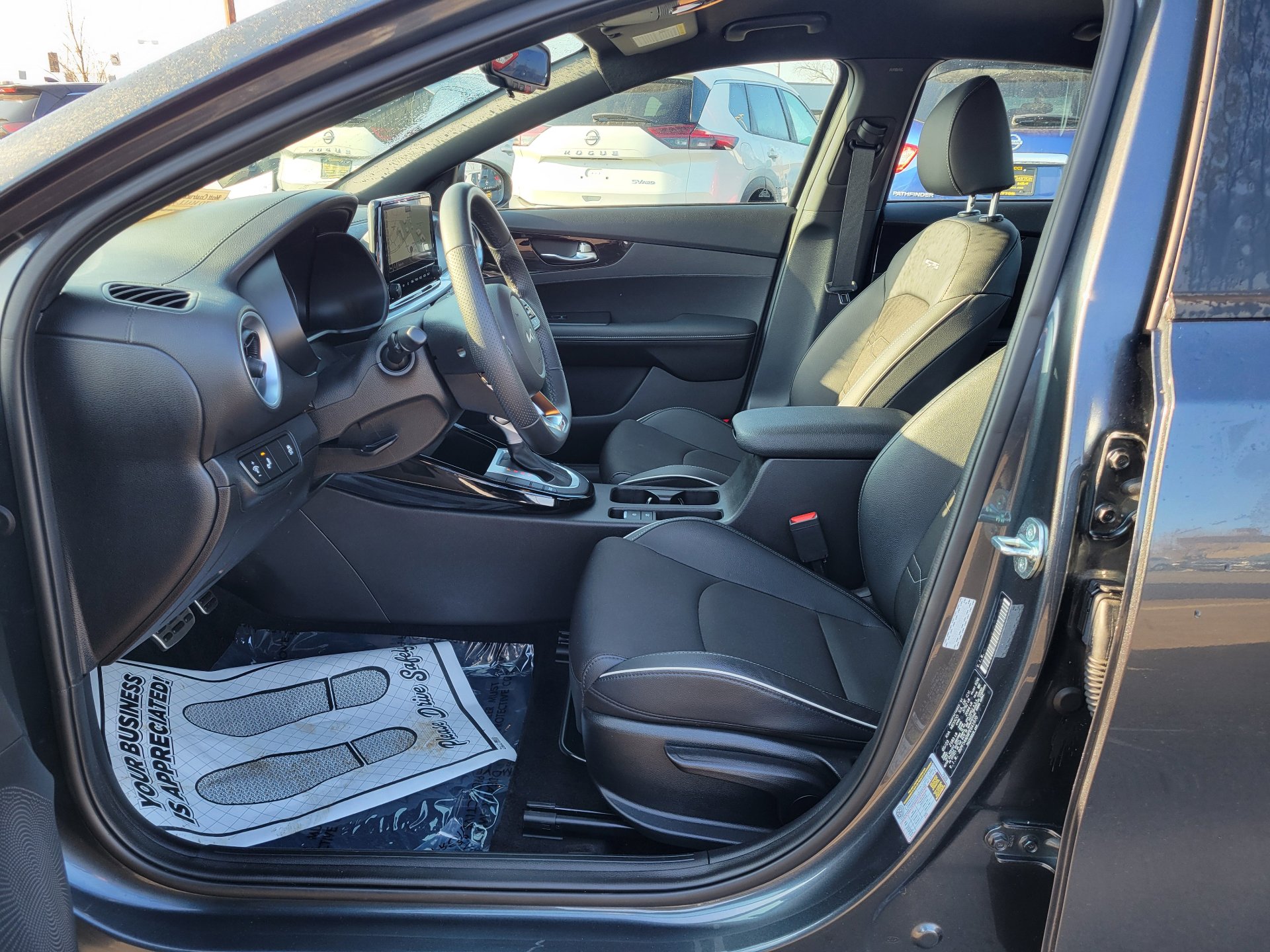 Used 2023 Kia Forte GT-Line w/ GT-Line Technology Package image 15