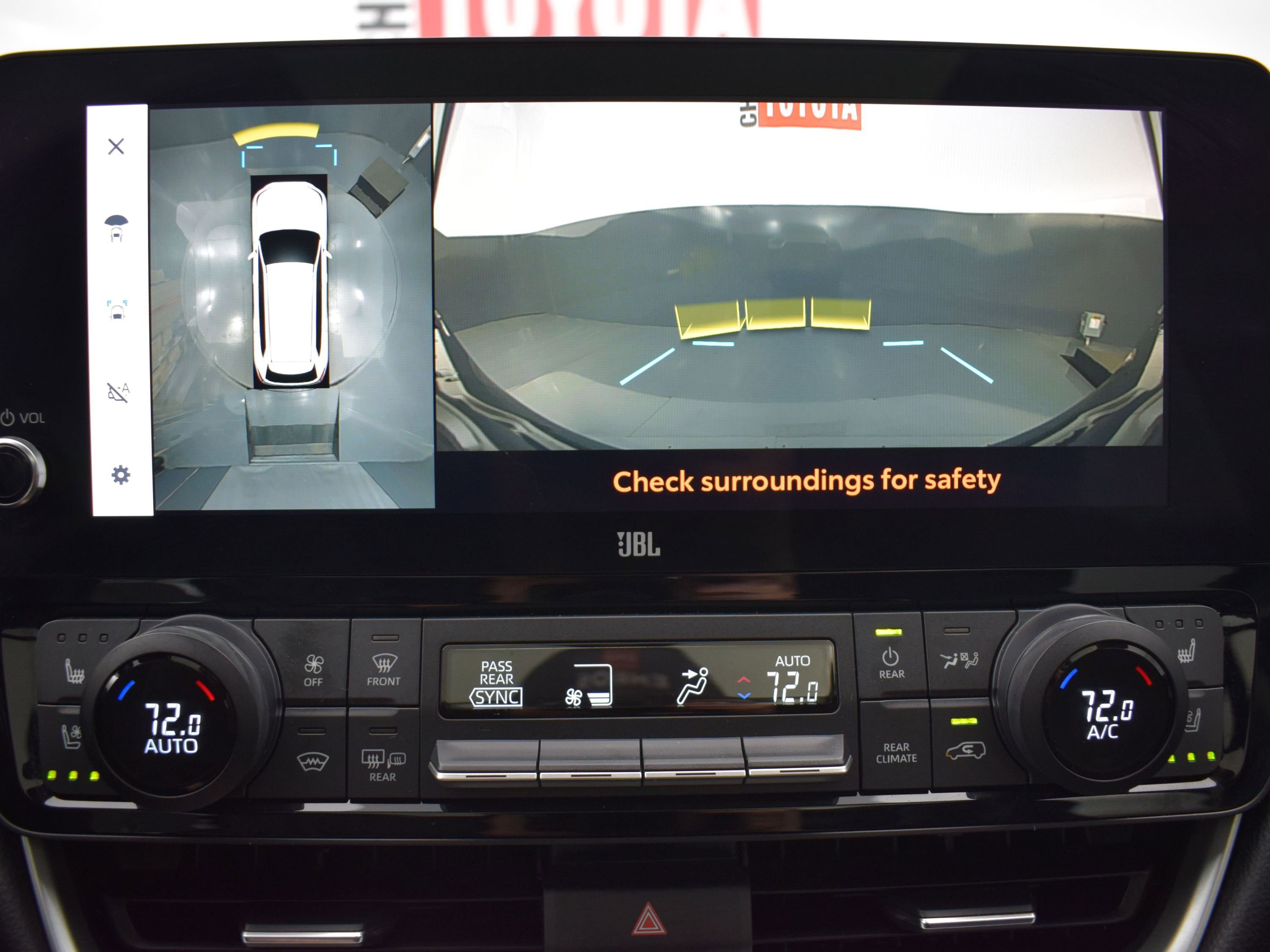 Used 2024 Toyota Grand Highlander Limited image 23