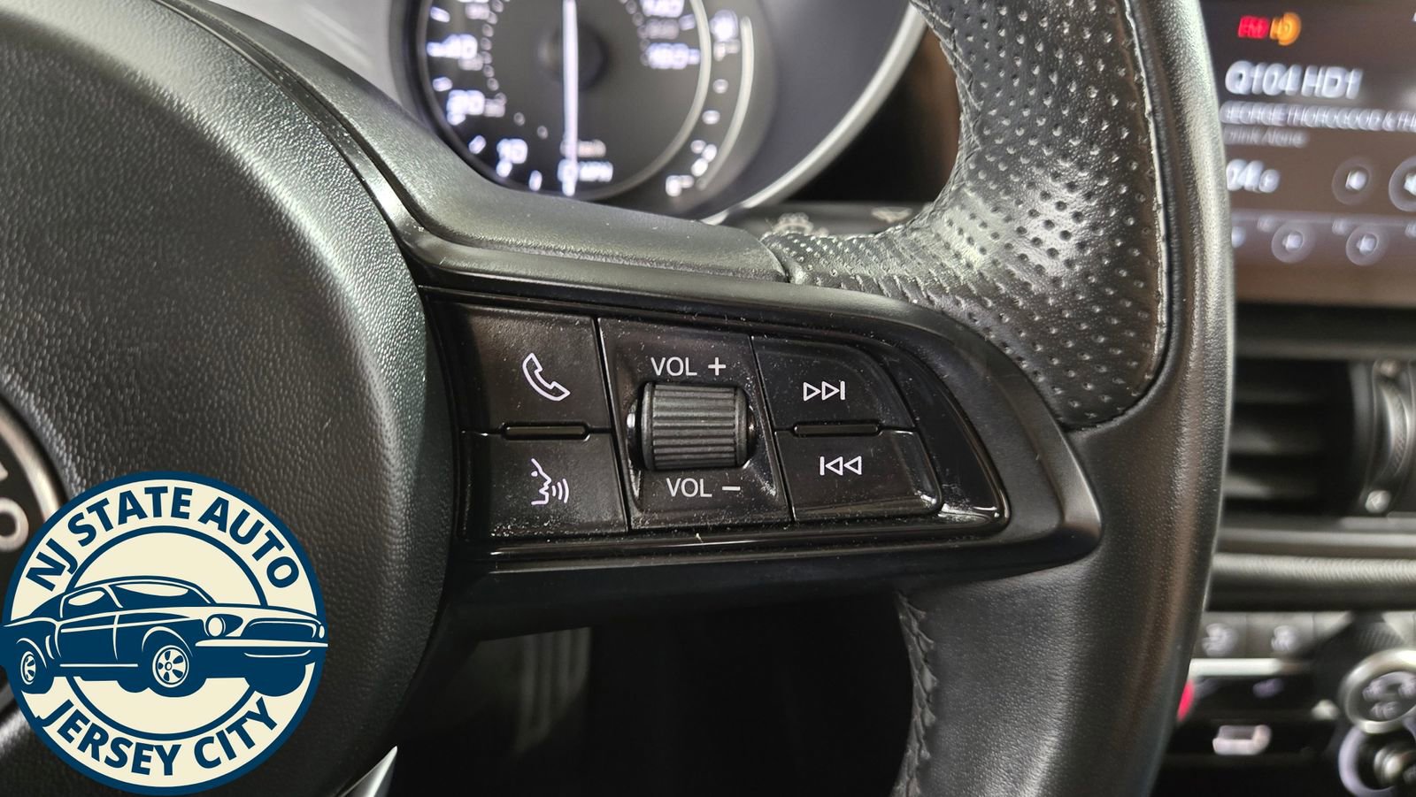 Used 2023 Alfa Romeo Giulia Ti w/ Active Assist Plus Package image 16