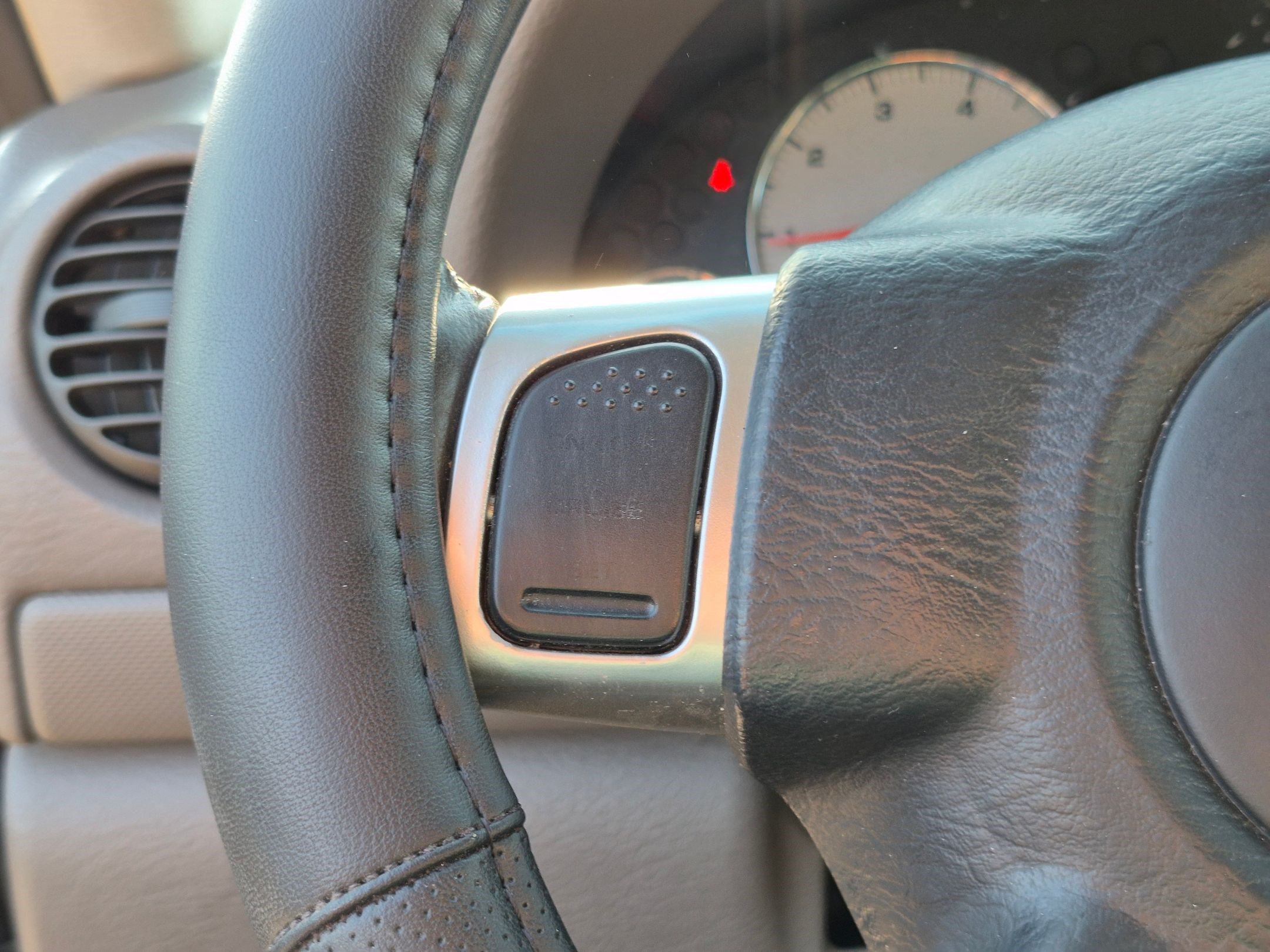 Used 2003 Jeep Liberty Limited AWD/4WD image 17