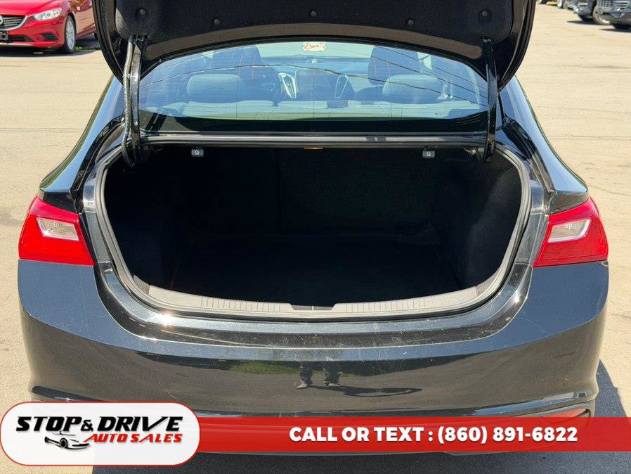 Used 2016 Chevrolet Malibu LT FWD image 17