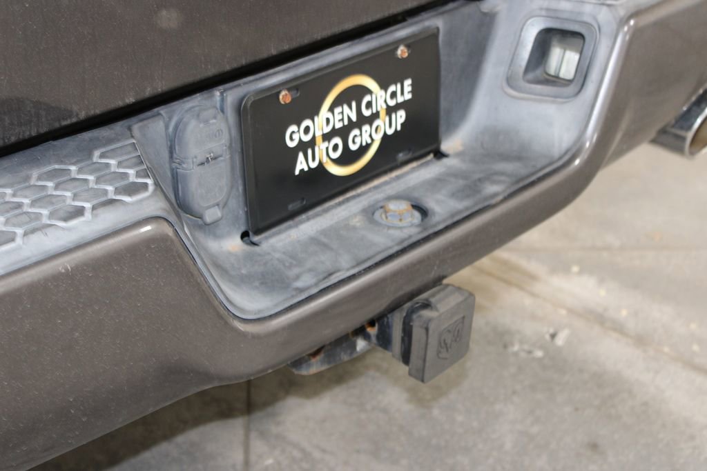 Used 2015 RAM 1500 Express RWD image 18