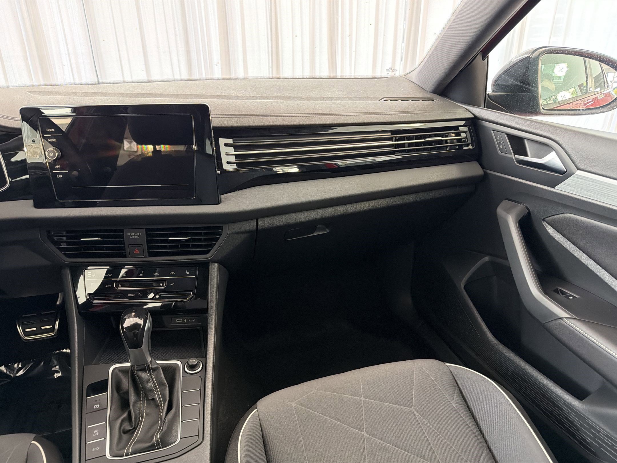 Used 2025 Volkswagen Jetta Sport FWD image 26