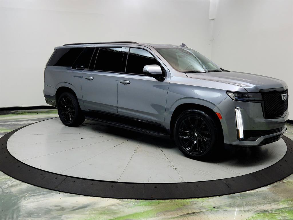 Used 2022 Cadillac Escalade ESV Sport Platinum w/ LPO, ONYX Package AWD/4WD image 3