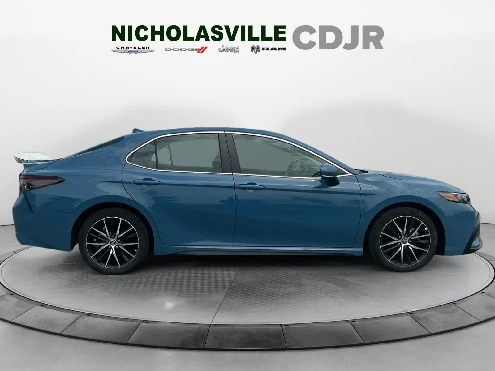 Used 2024 Toyota Camry SE w/ Cold Weather Package AWD/4WD image 6